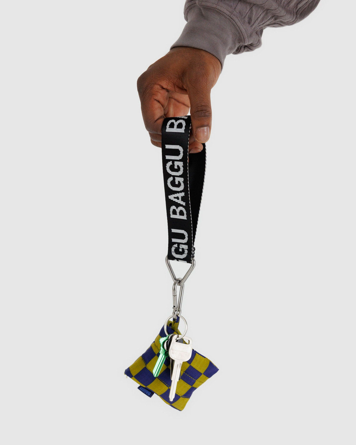 Logo Keychain Black & White | Baggu Best Seller