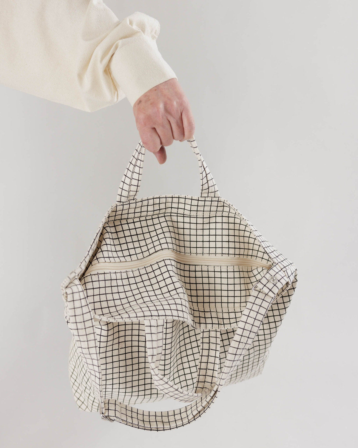 Horizontal Zip Duck Bag Natural Grid | Baggu Sale