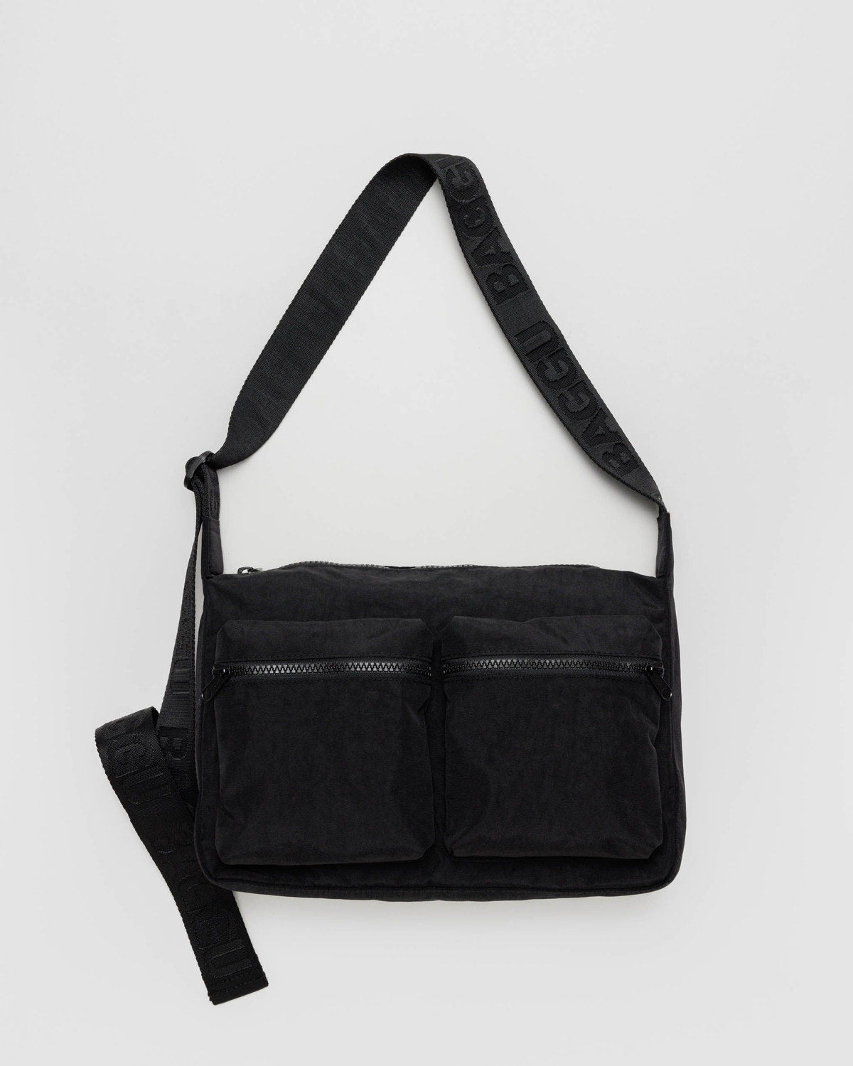 Medium Cargo Crossbody Black | Baggu Exclusive