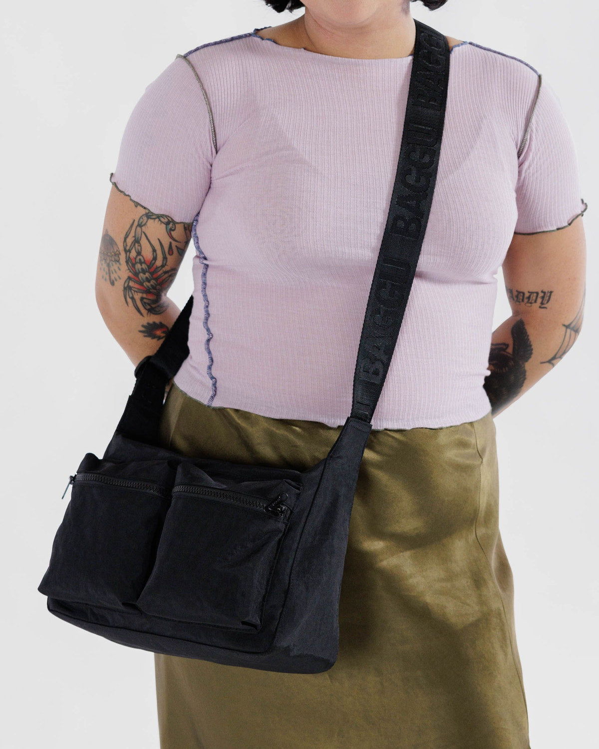 Medium Cargo Crossbody Black | Baggu Exclusive