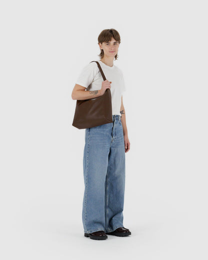 Recycled Leather Shoulder Bag Brown | Baggu Great Value