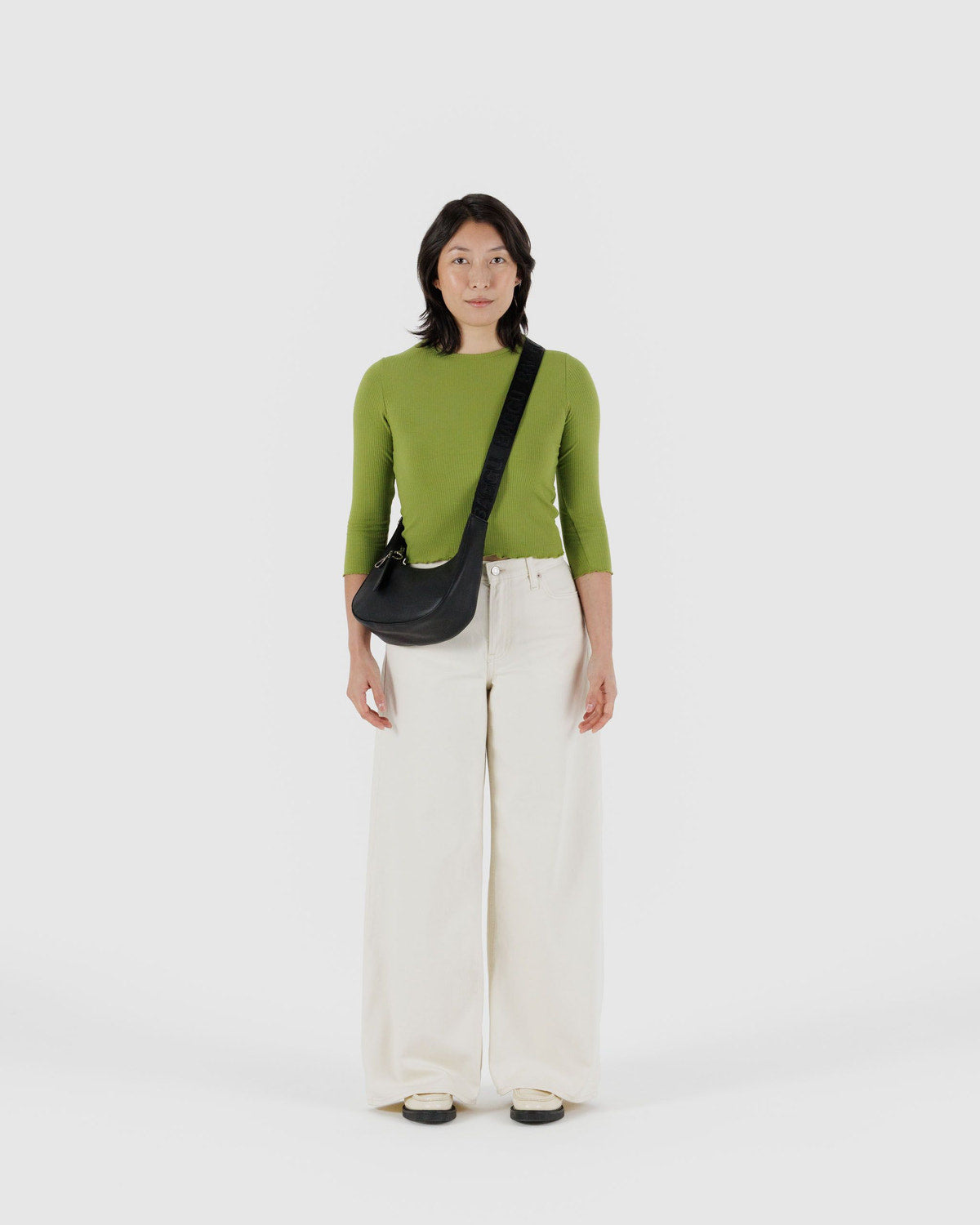 Small Recycled Leather Crescent Bag Black | Baggu Great Value