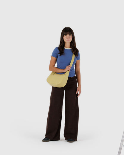 Medium Recycled Leather Crescent Bag Straw | Baggu Premium