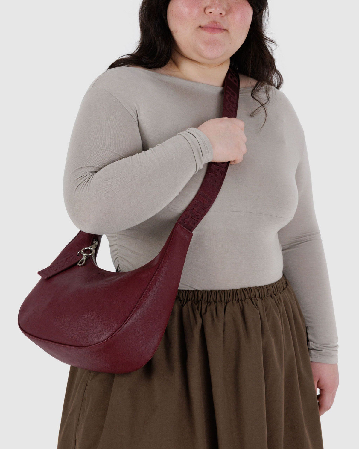 Medium Recycled Leather Crescent Bag Mahogany | Baggu Exclusive
