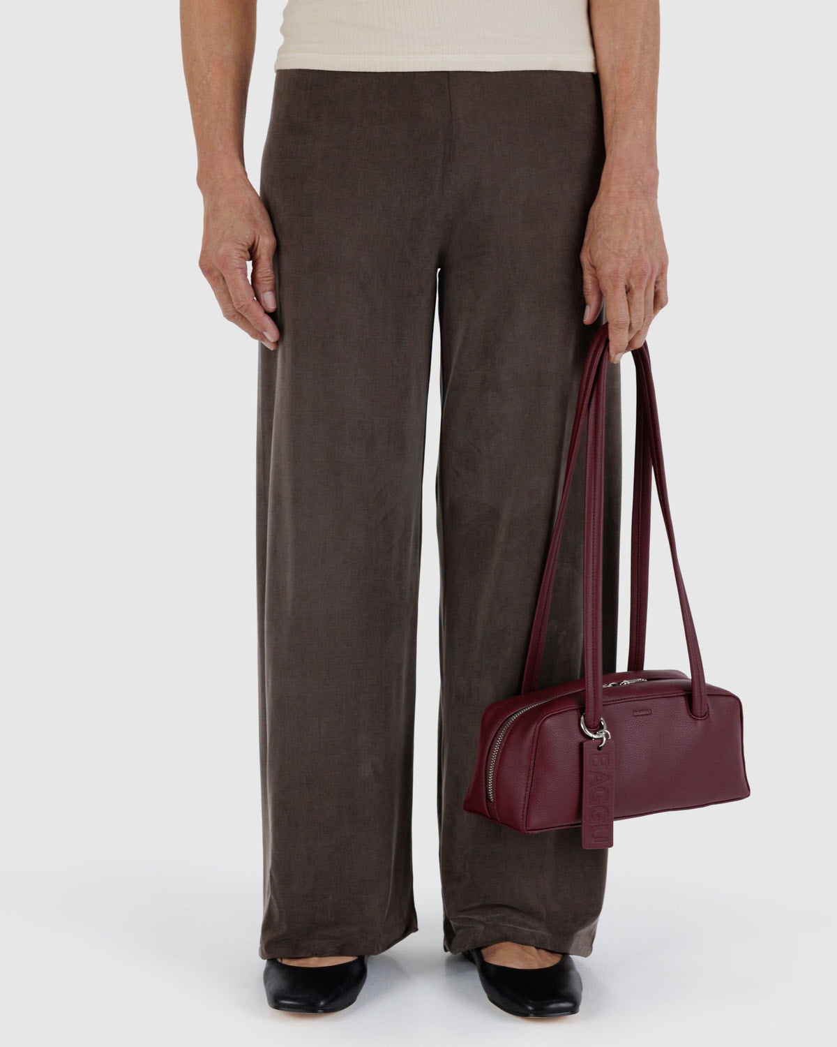 Small Recycled Leather Bowler Bag Mahogany | Baggu Premium