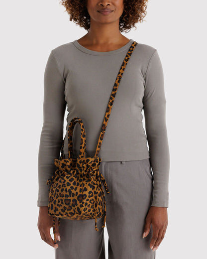 Nylon Drawstring Bag Leopard | Baggu Signature