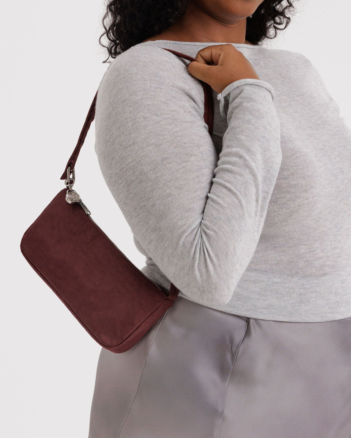Nylon Pochette Mahogany | Baggu Signature