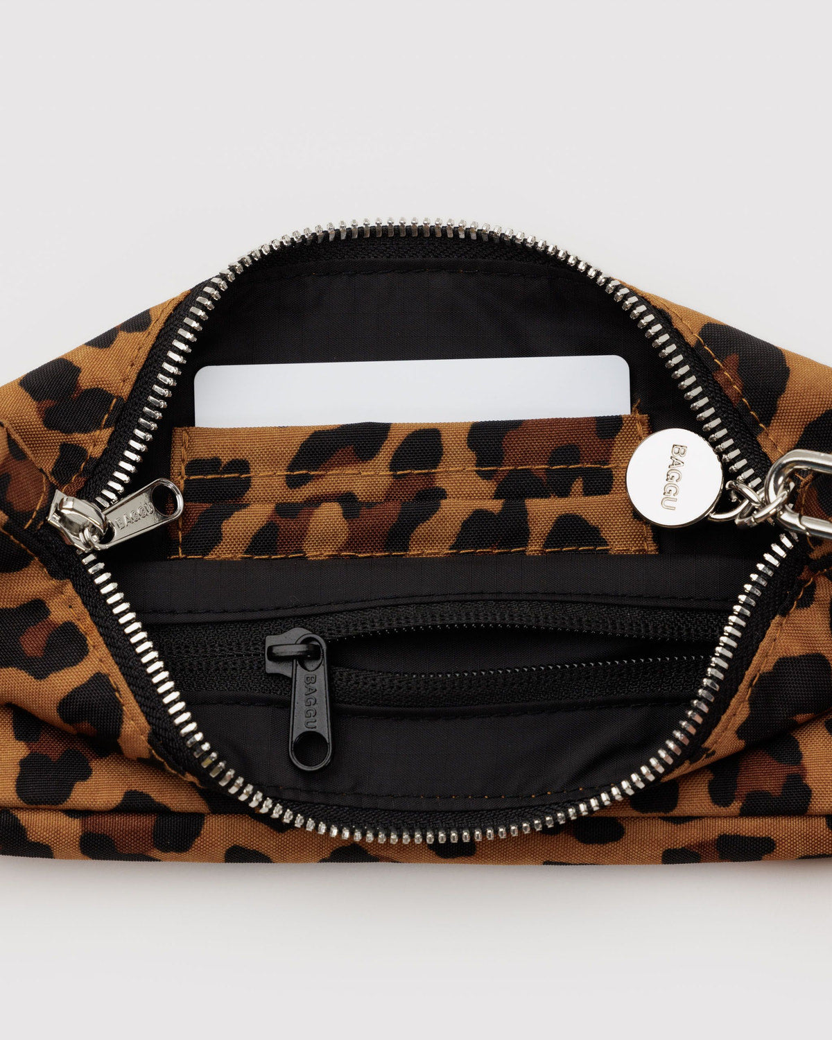 Nylon Pochette Leopard | Baggu Sale