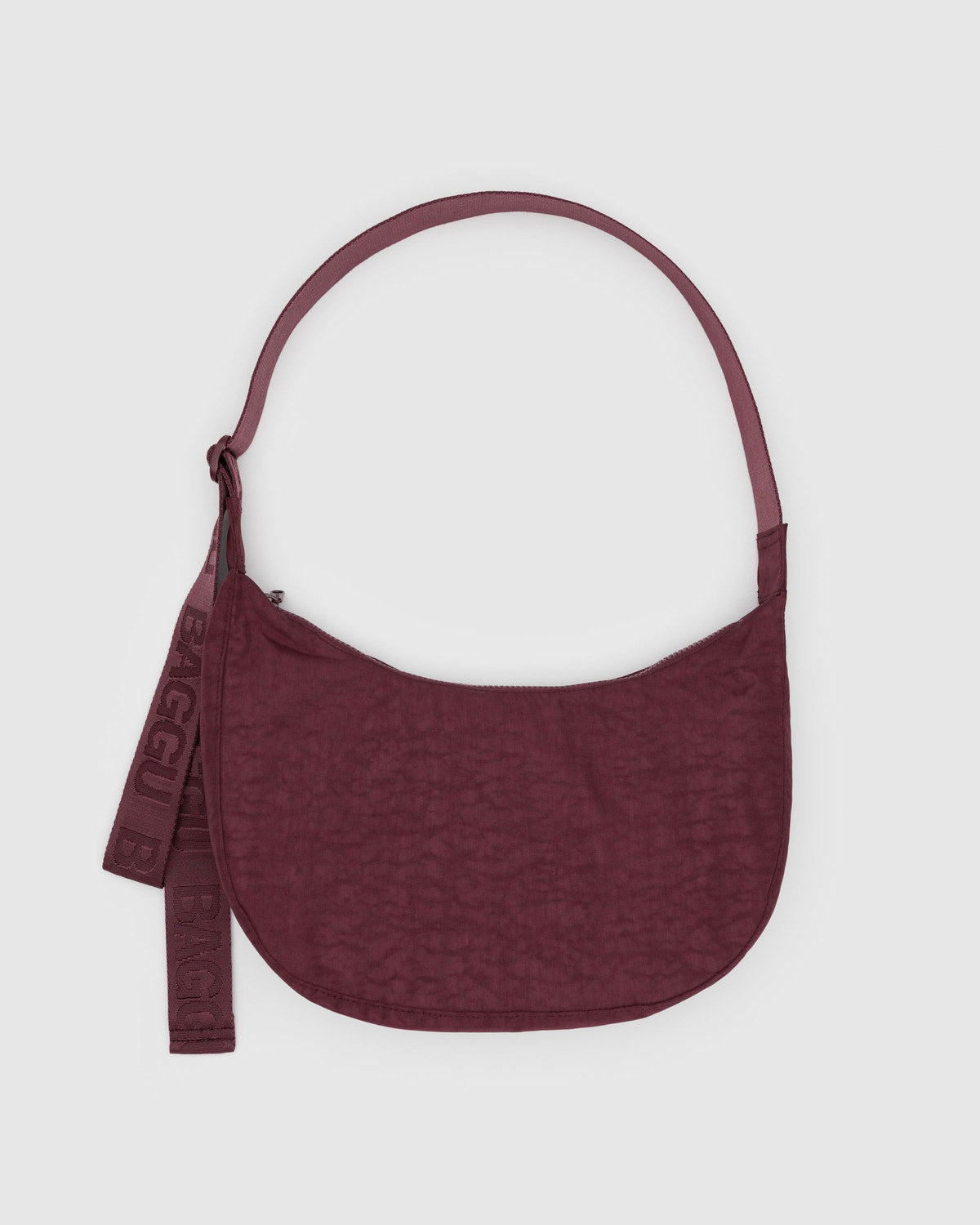 Medium Nylon Crescent Bag Mahogany | Baggu Great Value