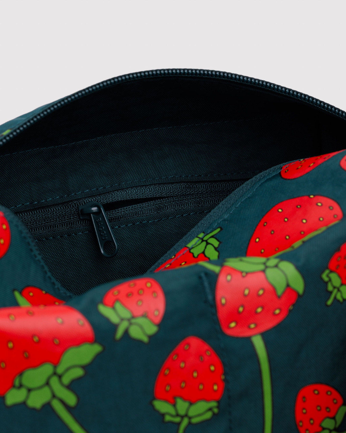 Dopp Kit Strawberry Blossom | Baggu Signature
