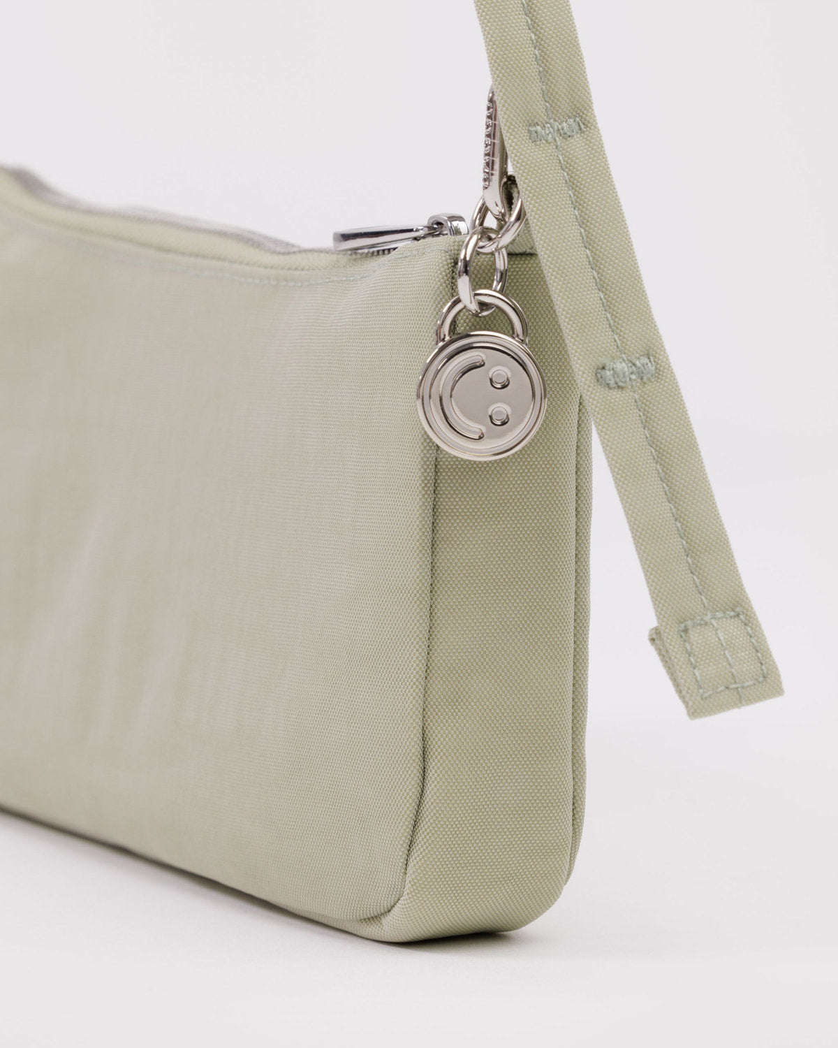 Nylon Pochette Celadon | Baggu Popular