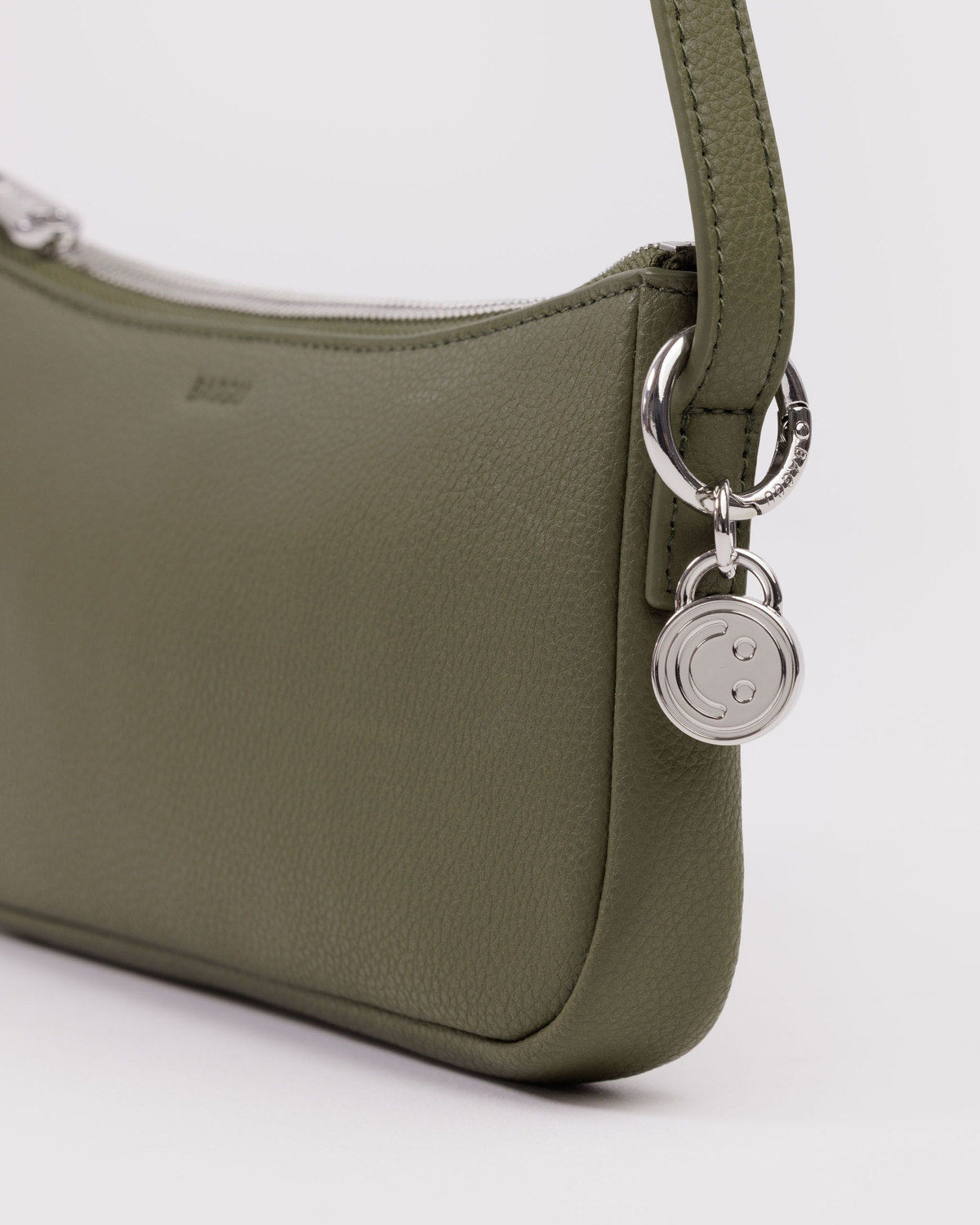 Recycled Leather Pochette Loden | Baggu Best Seller