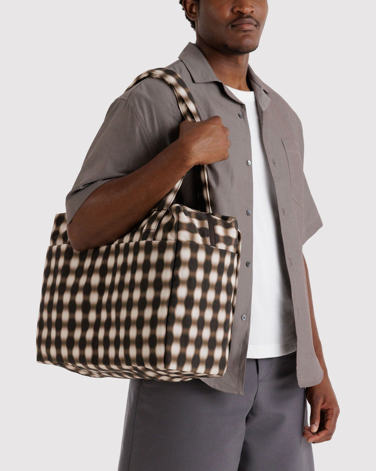 Small Cloud Carry-On Blurred Gingham Brown | Baggu Everyday