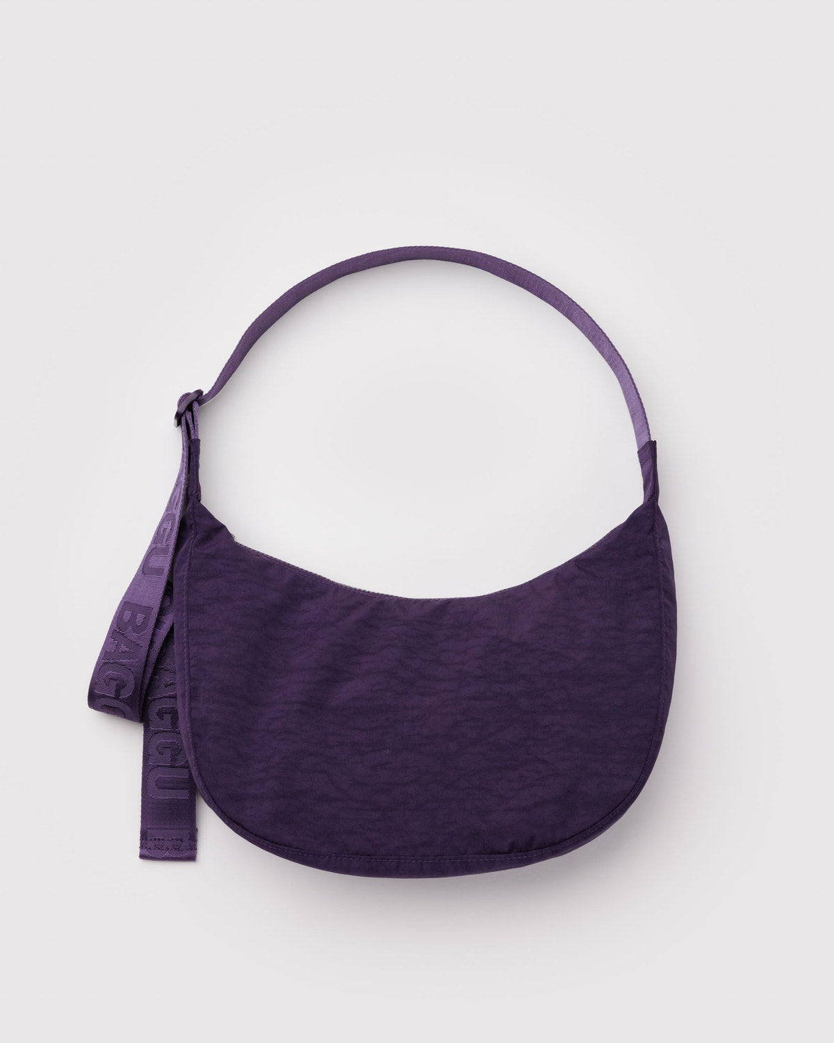 Medium Nylon Crescent Bag Fig | Baggu Great Value