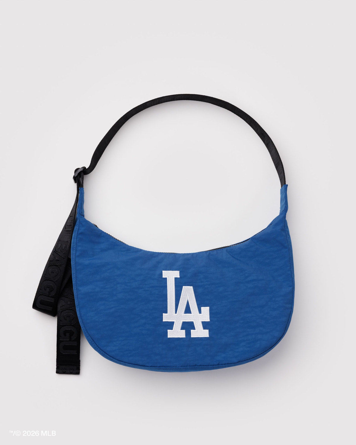 Medium Nylon Crescent Bag Los Angeles Dodgers™ | Baggu Special Offer