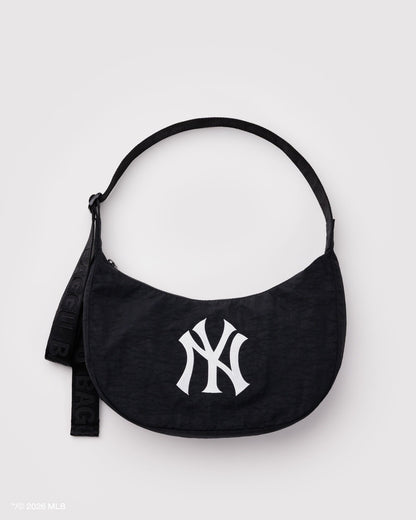 Medium Nylon Crescent Bag New York Yankees™ | Baggu Latest