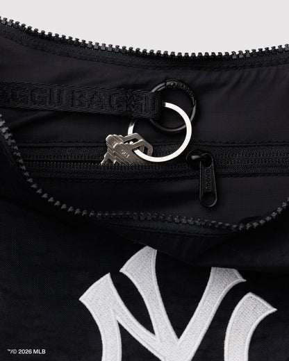 Medium Nylon Crescent Bag New York Yankees™ | Baggu Latest