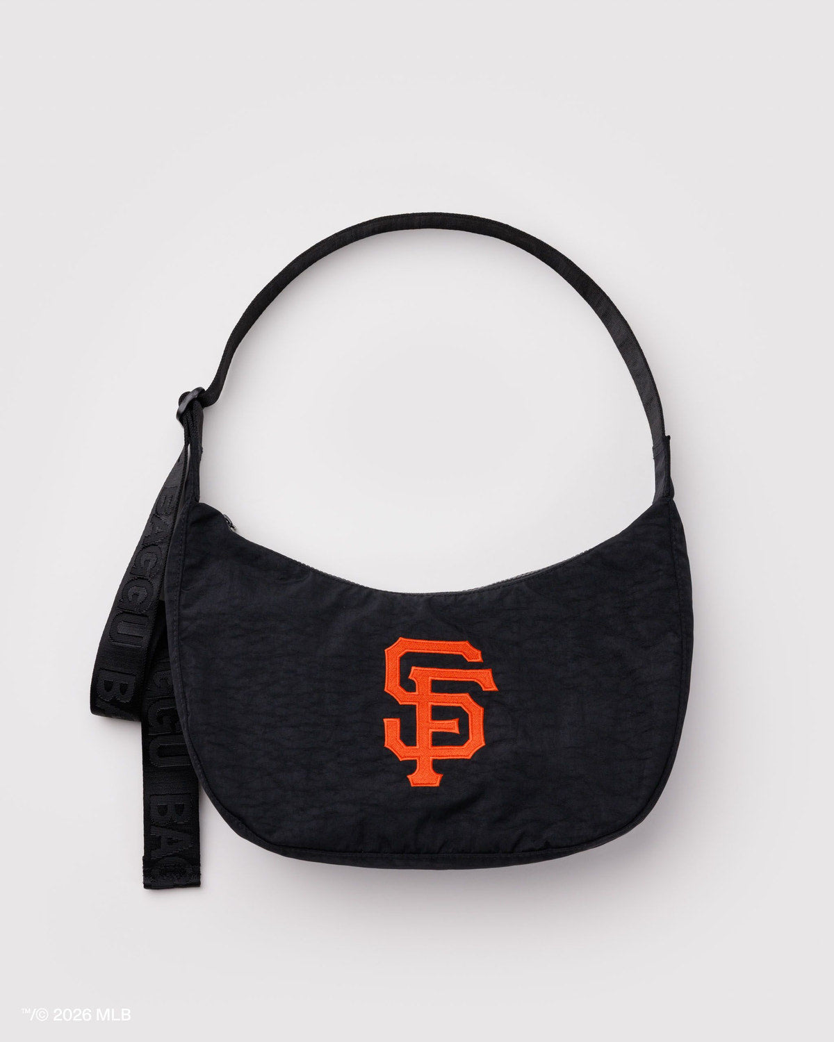 Medium Nylon Crescent Bag San Francisco Giants™ | Baggu Trending