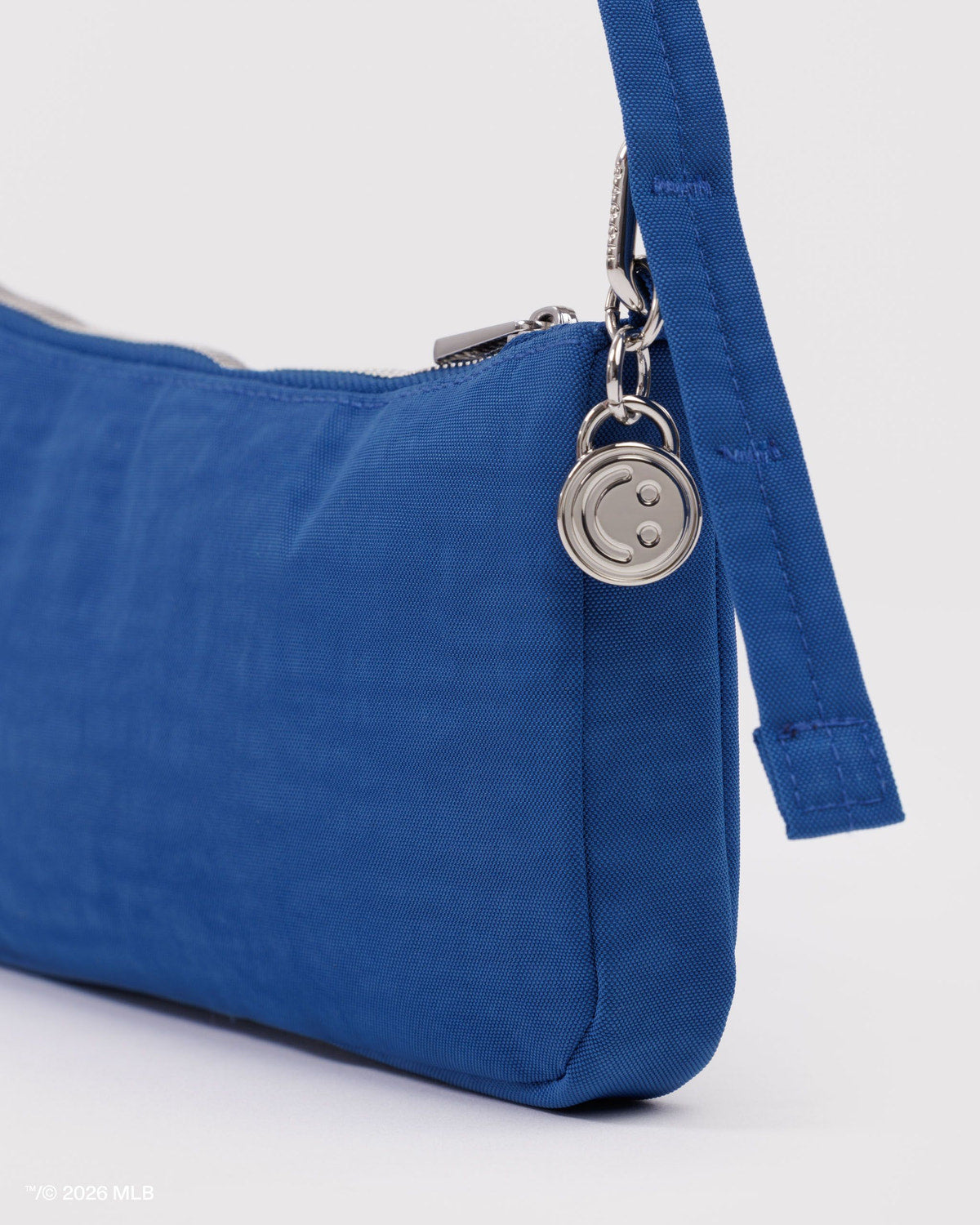 Nylon Pochette Los Angeles Dodgers™ | Baggu Recommended