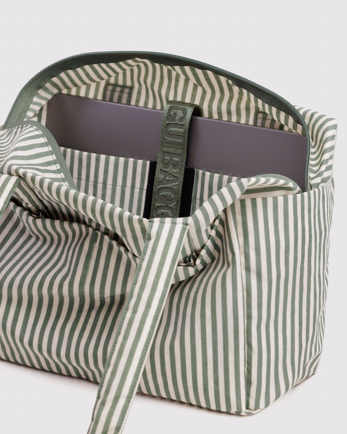 Everyday Cloud Bag Sage Stripe | Baggu Quality