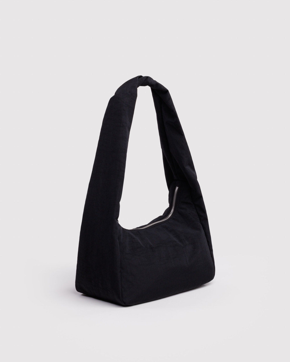 Small Nylon Meringue Bag Black | Baggu Classic