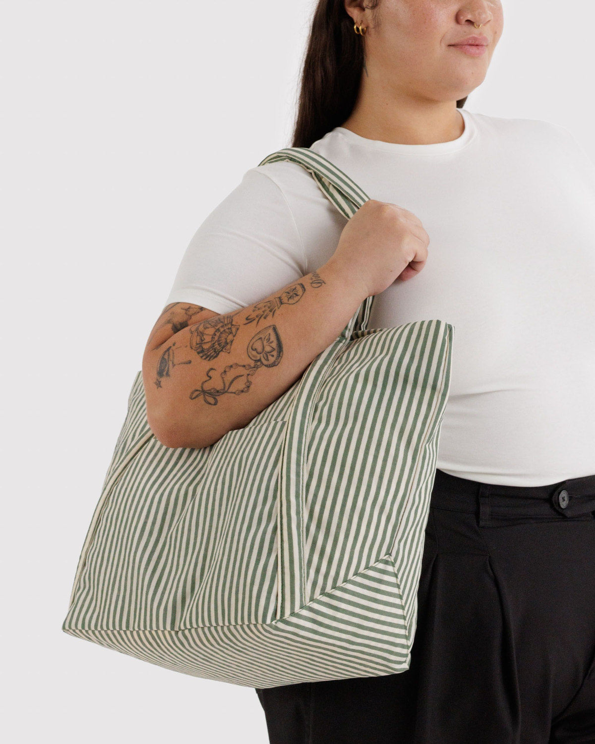 Cloud Bag Sage Stripe | Baggu Customer Favorite