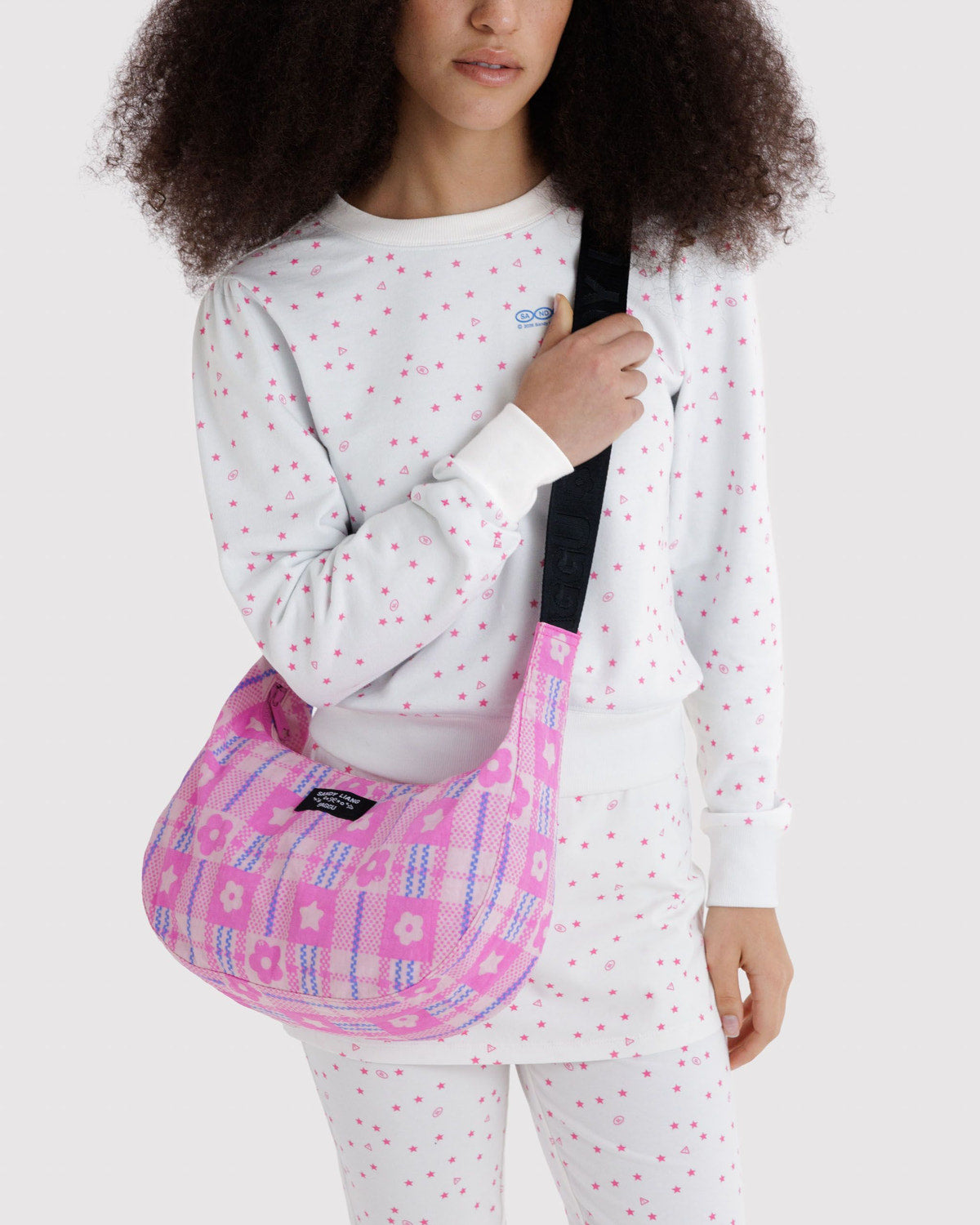 Medium Nylon Crescent Bag Market Plaid Pink | Baggu Latest