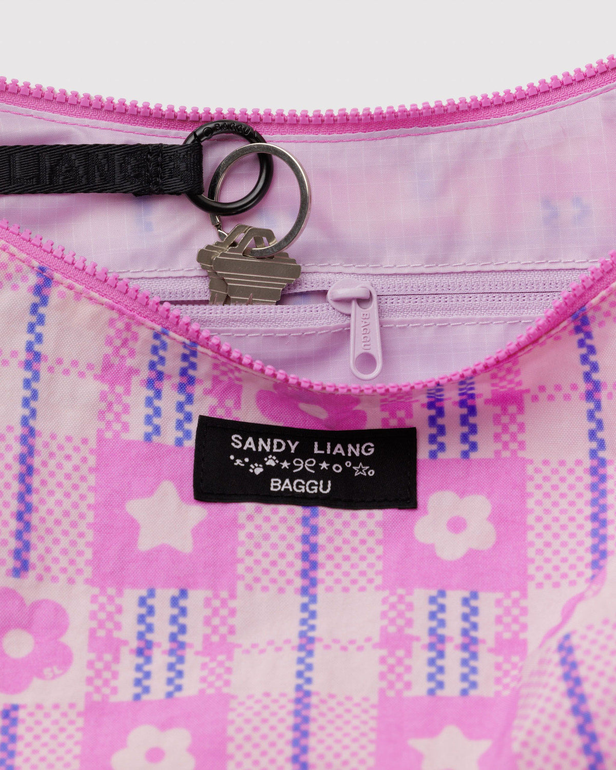 Medium Nylon Crescent Bag Market Plaid Pink | Baggu Latest